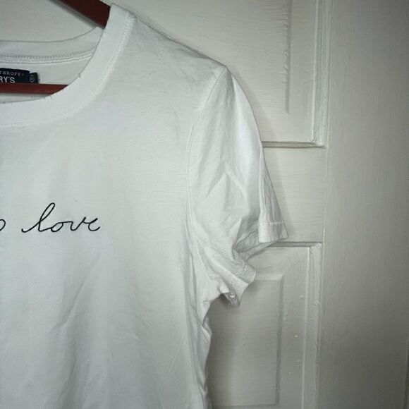 n:PHILANTHROPY Harlow BFF T-Shirt, “love is love” - Picture 7 of 16